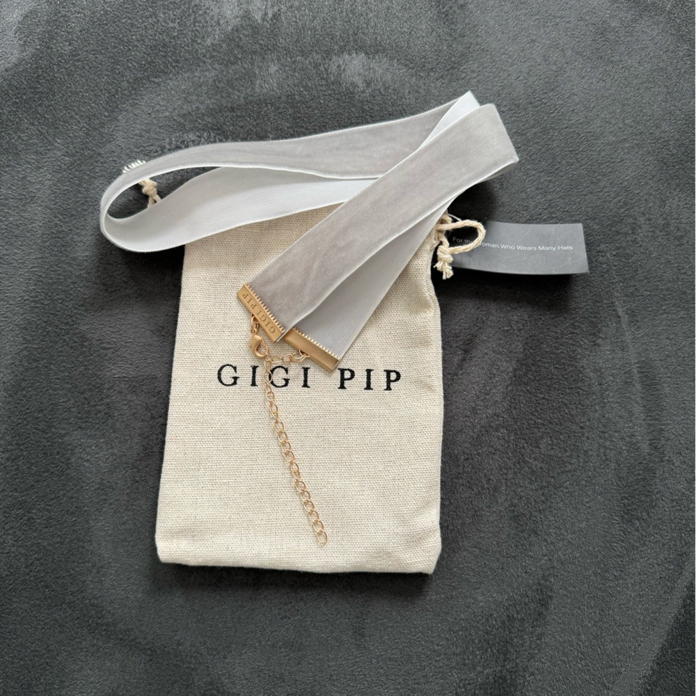 Gigi pip hat band/trim